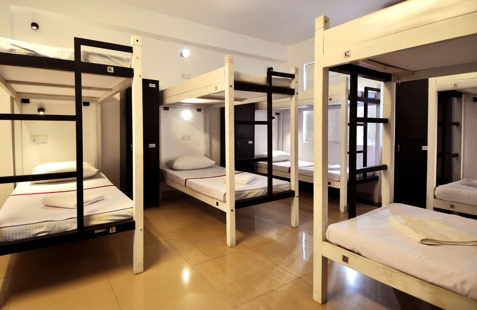 Clock Inn Dehiwala Экстерьер фото