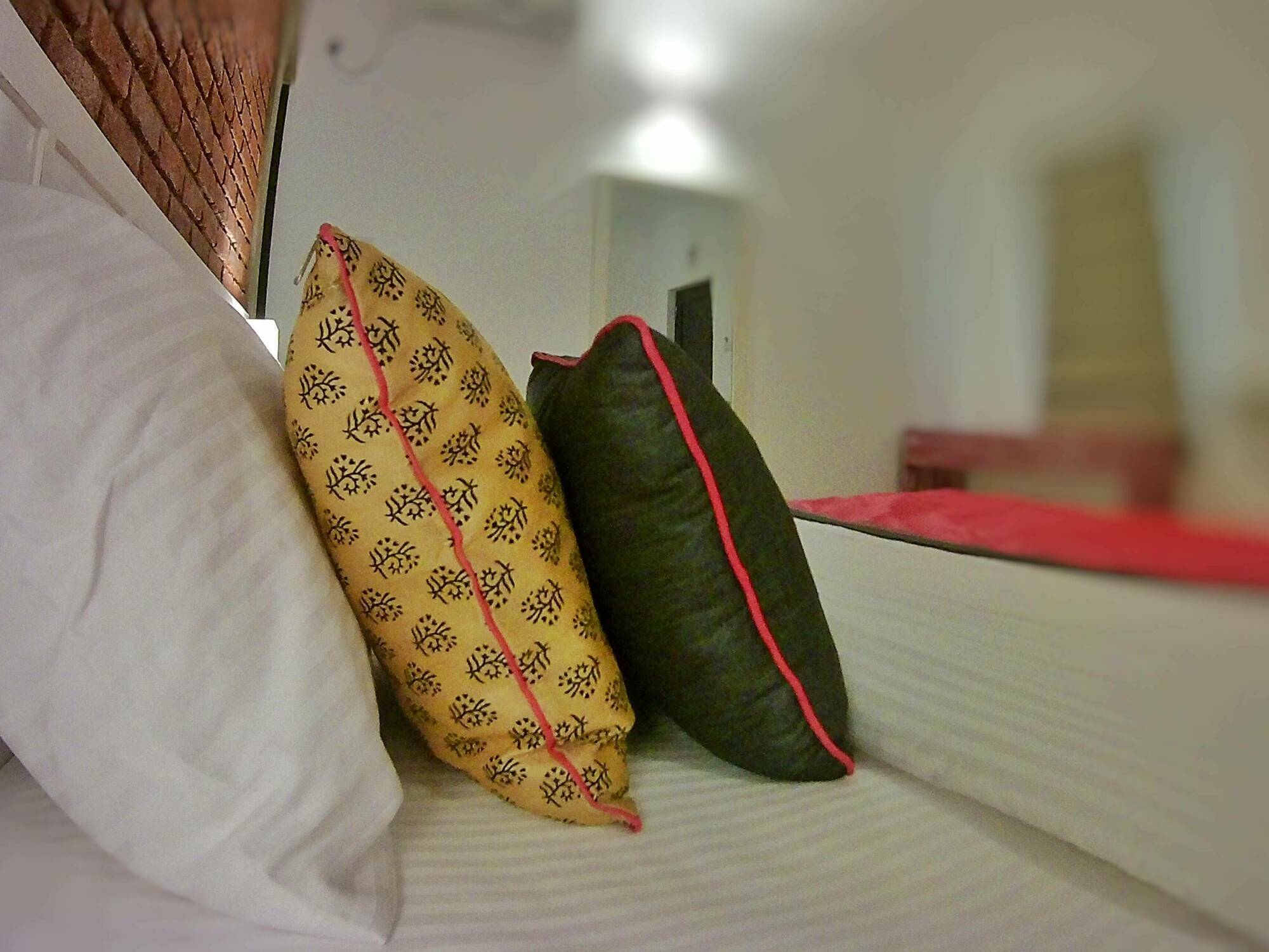 Clock Inn Dehiwala Экстерьер фото